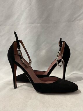 Alaia Pumps